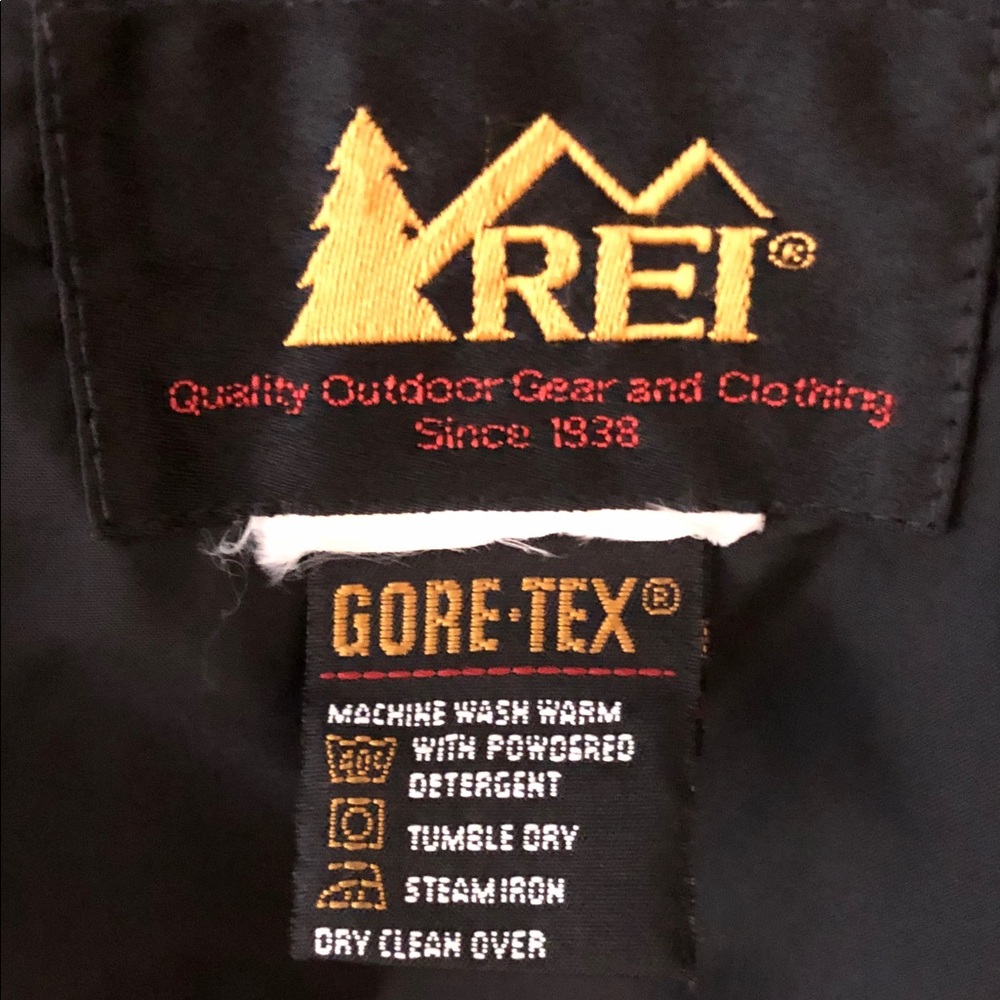 REI Women's Dark Purple Utility/Rain Jacket